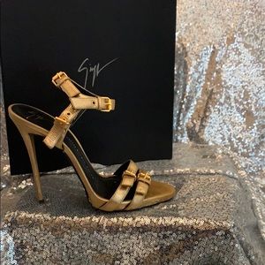 Giuseppe Zanotti  Ankle Strap Gold Stiletto